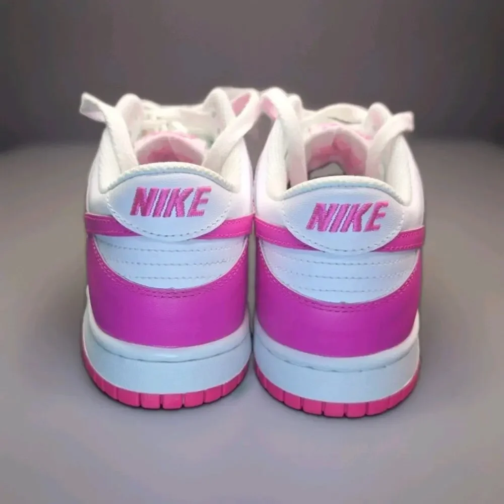 Size 6.5Y Nike Dunk Low FB9109 102